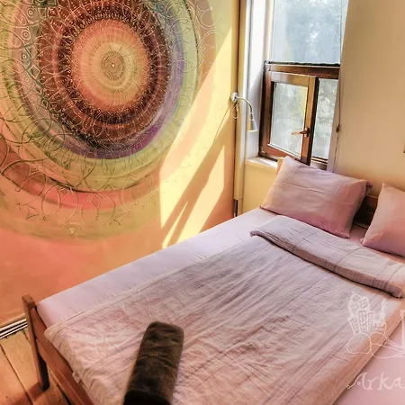 Arkabarka Floating Хостел *