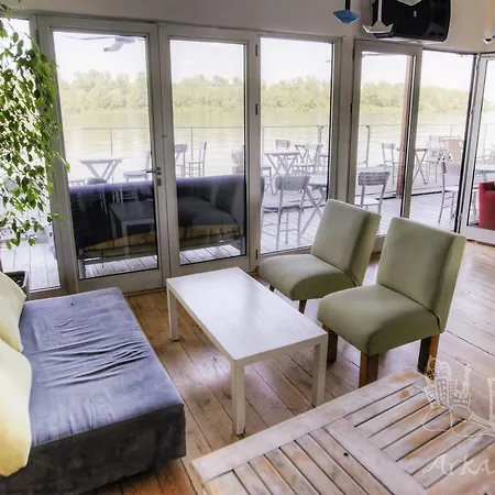 Arkabarka Floating Belgrade