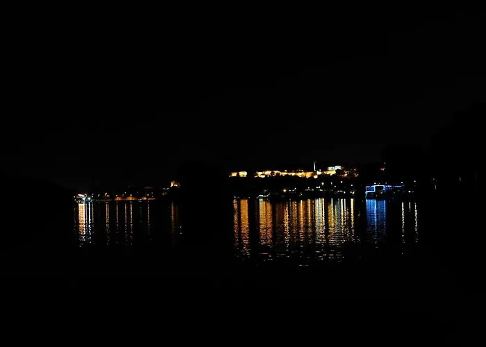 Hostel Arkabarka Floating