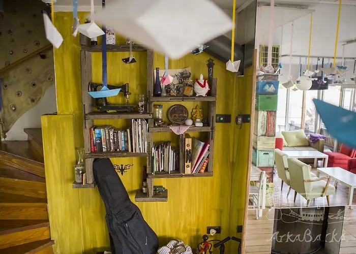 Arkabarka Floating Hostel