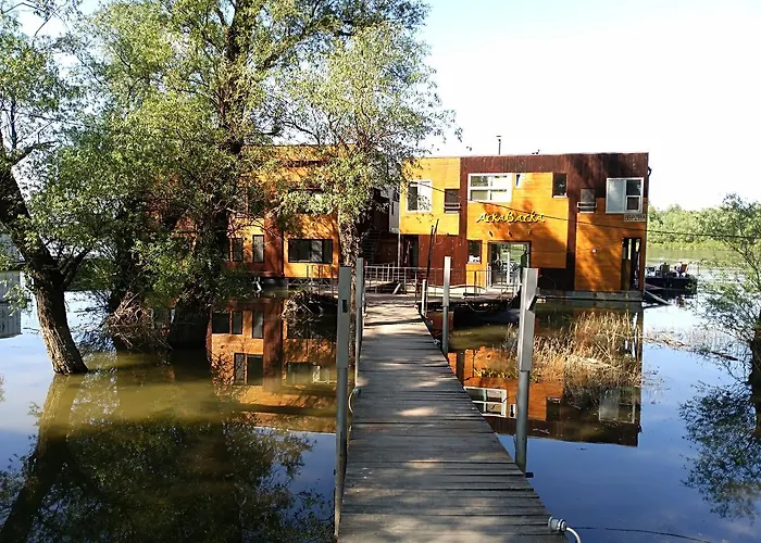 Arkabarka Floating *