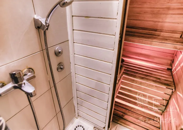 Arkabarka Floating Hostel Belgrade